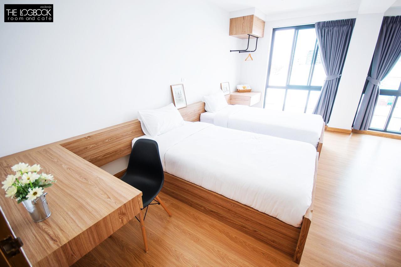 The Logbook Room And Cafe' Chonburi Bagian luar foto