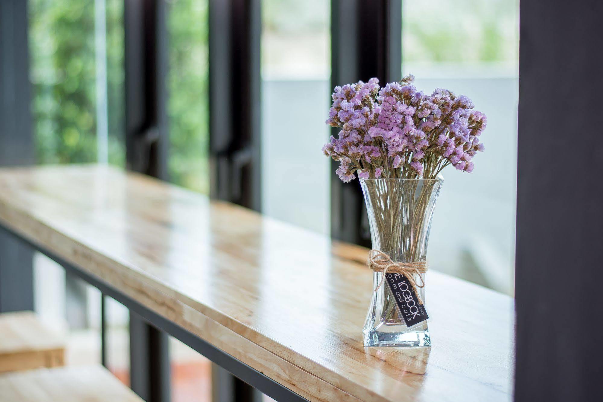 The Logbook Room And Cafe' Chonburi Bagian luar foto
